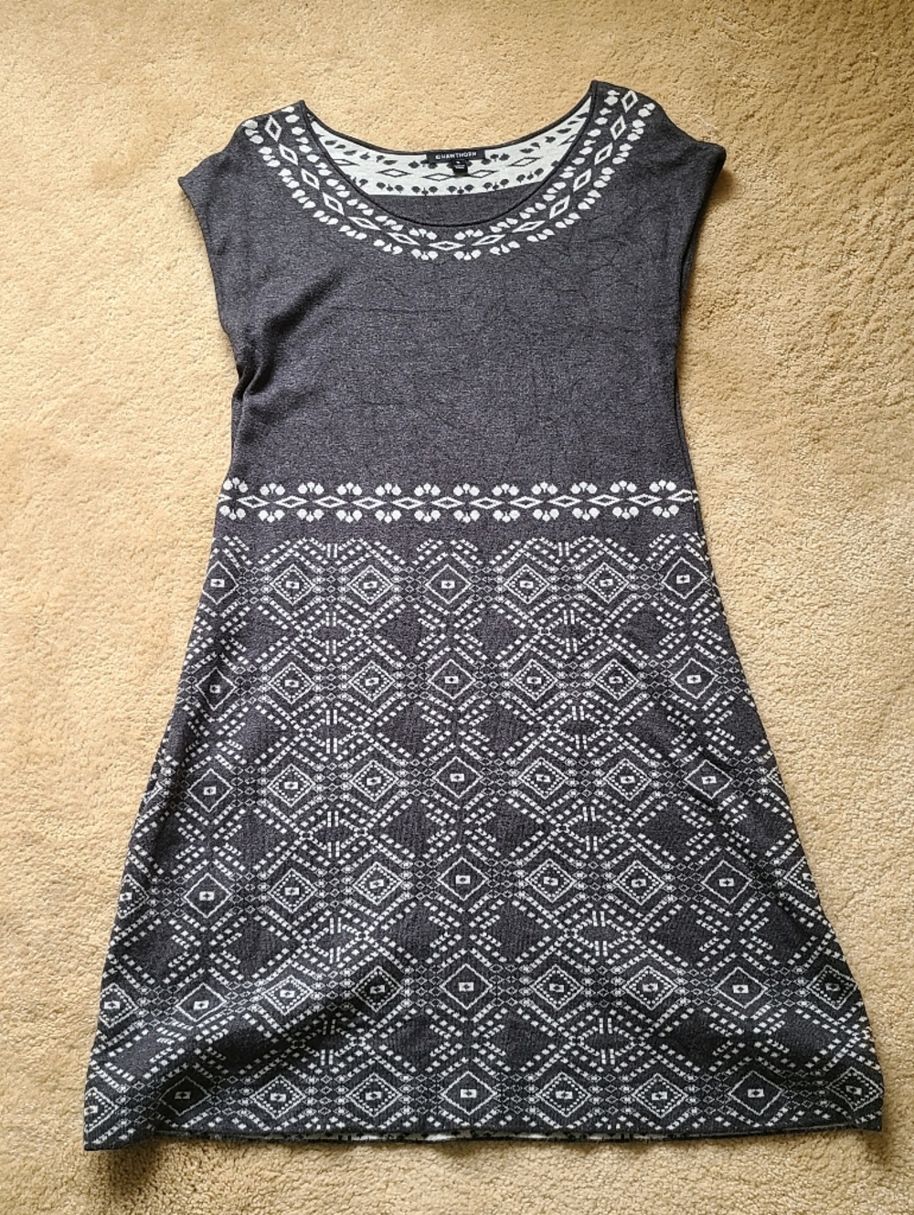 41 Hawthorn Charcoal Gray Knit Midi Dress with White Geometric Pattern